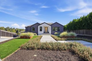 10925 Goldsborough Cir, Oakdale, CA 95361