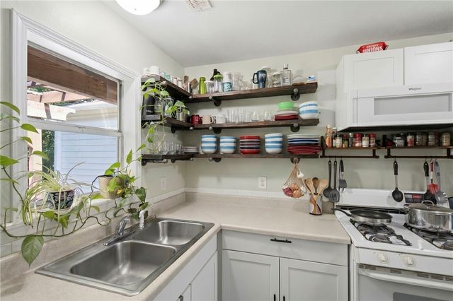 1505 N Garland Avenue, Fayetteville, AR 72703