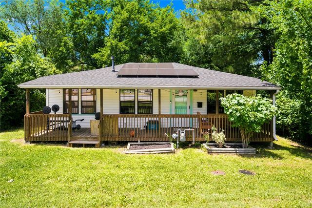 1505 N Garland Avenue, Fayetteville, AR 72703