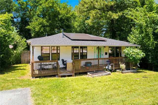 1505 N Garland Avenue, Fayetteville, AR 72703