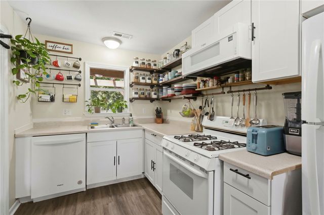 1505 N Garland Avenue, Fayetteville, AR 72703