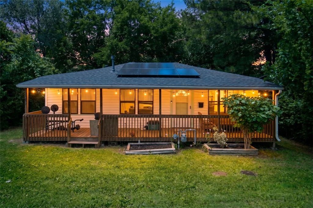 1505 N Garland Avenue, Fayetteville, AR 72703