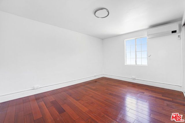 7139 Hawthorn Avenue 3, Los Angeles, CA 90046