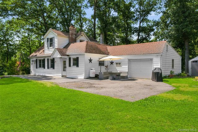 28 Mahopac Avenue, Amawalk, NY 10501