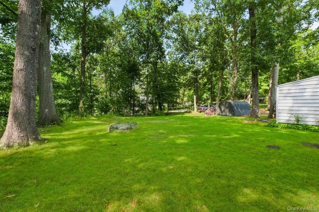 28 Mahopac Avenue, Amawalk, NY 10501