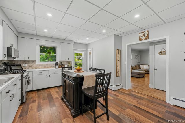 28 Mahopac Avenue, Amawalk, NY 10501