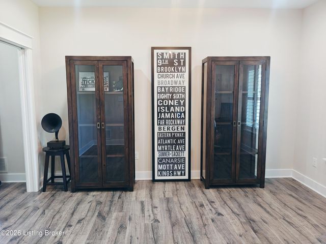 2003 Wooded Oak Ln, Crestwood, KY 40014