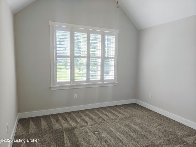 2003 Wooded Oak Ln, Crestwood, KY 40014