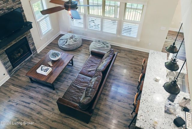 2003 Wooded Oak Ln, Crestwood, KY 40014