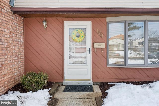 184 ROCKLAND DR, Willingboro, NJ 08046