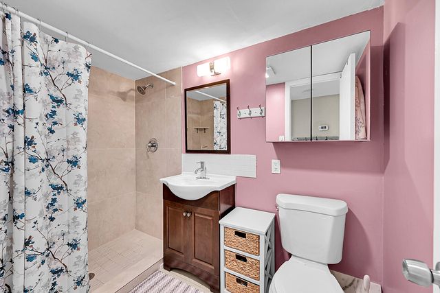 138 S Cypress Road 214, Pompano Beach, FL 33060