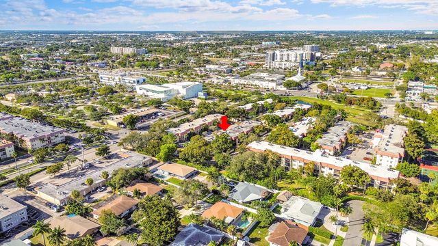 138 S Cypress Road 214, Pompano Beach, FL 33060