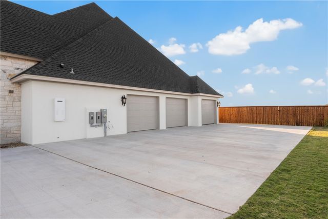 129 Iris Street, Lorena, TX 76655