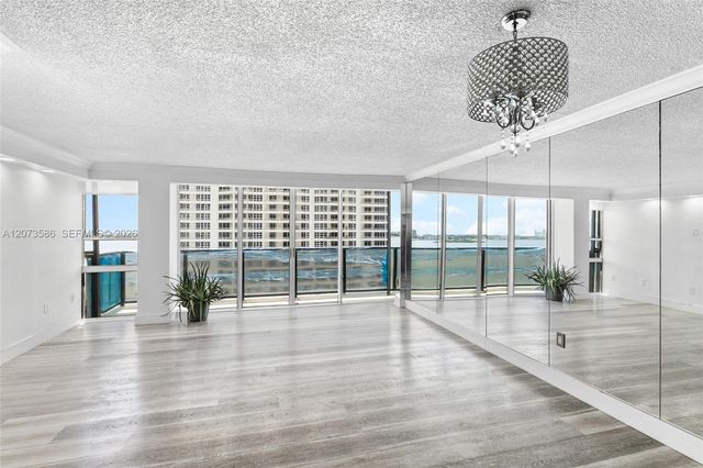 600 NE 36th Street 1404, Miami, FL 33137