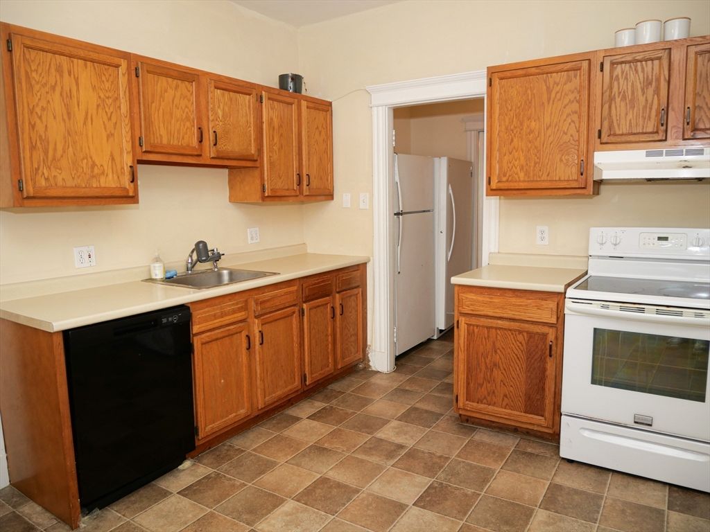 223 Saint Paul 2, Brookline, MA 02446