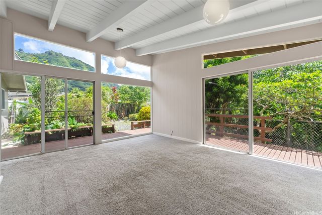 3183 Poelua Place, Honolulu, HI 96822