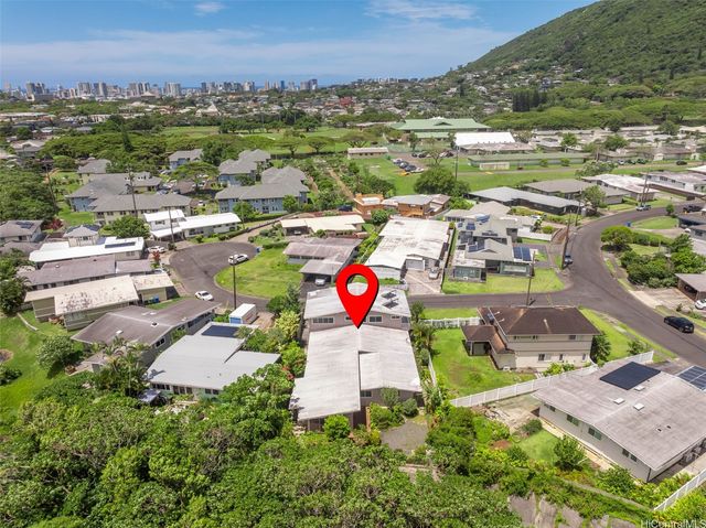 3183 Poelua Place, Honolulu, HI 96822