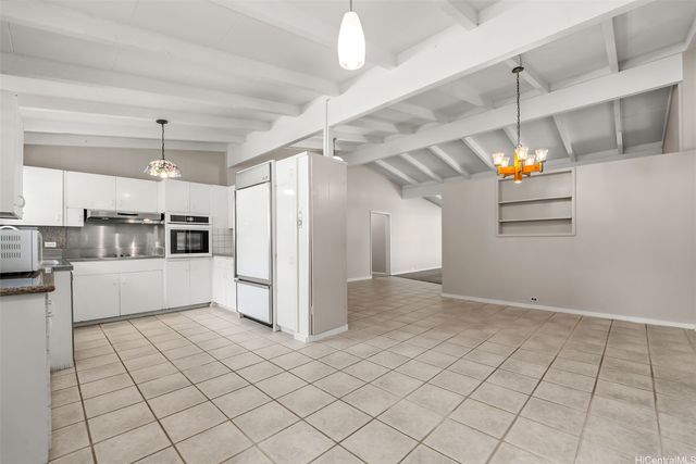 3183 Poelua Place, Honolulu, HI 96822
