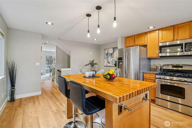 1543 NW 51st Street, Seattle, WA 98107