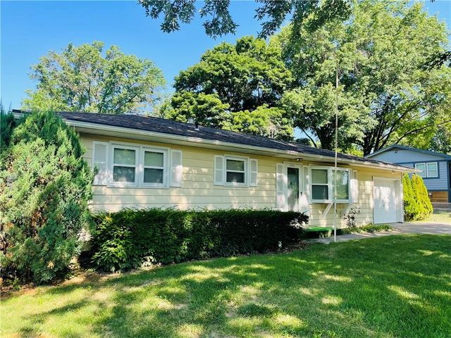 506 1st Terrace, Lansing, KS 66043