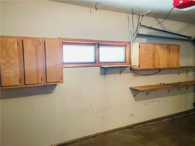 506 1st Terrace, Lansing, KS 66043