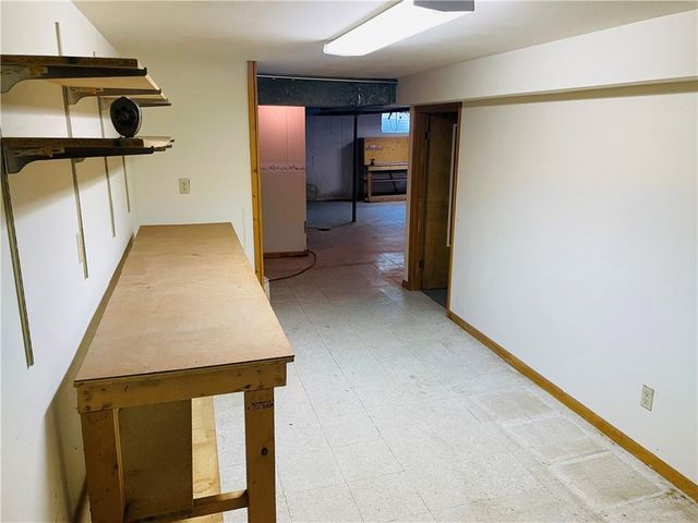 506 1st Terrace, Lansing, KS 66043