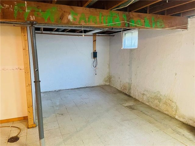 506 1st Terrace, Lansing, KS 66043