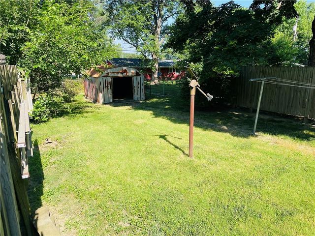 506 1st Terrace, Lansing, KS 66043