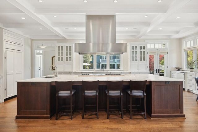 49106 Sun Valley Falls Boulevard, New Buffalo, MI 49117