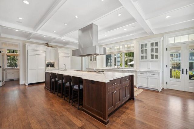 49106 Sun Valley Falls Boulevard, New Buffalo, MI 49117