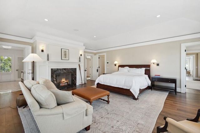 49106 Sun Valley Falls Boulevard, New Buffalo, MI 49117