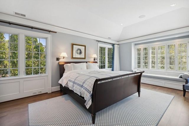 49106 Sun Valley Falls Boulevard, New Buffalo, MI 49117