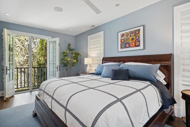 49106 Sun Valley Falls Boulevard, New Buffalo, MI 49117