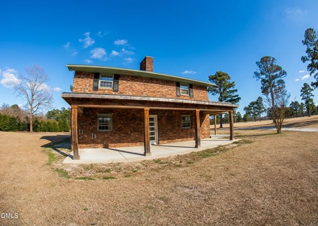 141 Chicora Club Drive, Dunn, NC 28334