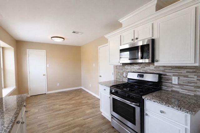 4931 Steel Meadows Lane, Humble, TX 77346