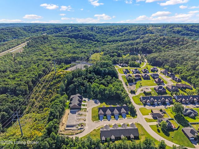 810 Katie Ln, New Albany, IN 47150