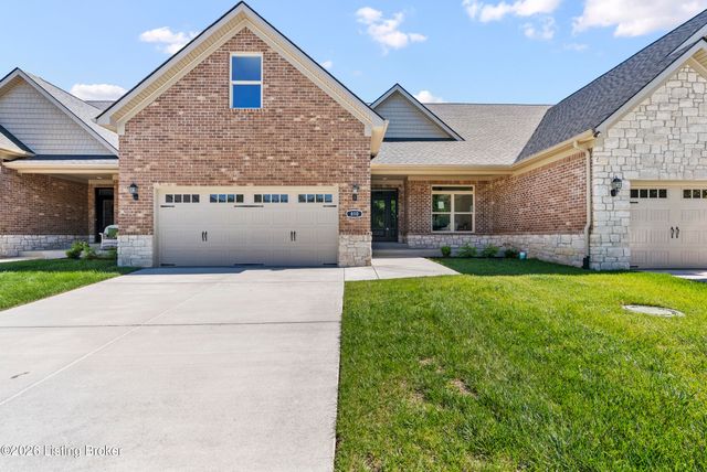 810 Katie Ln, New Albany, IN 47150