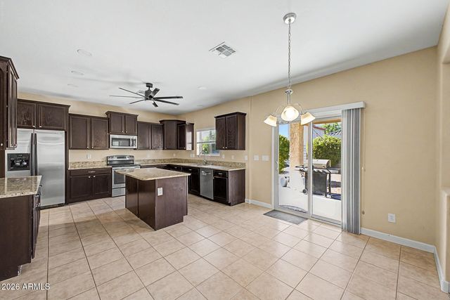 24772 W WEDGEWOOD Avenue, Buckeye, AZ 85326