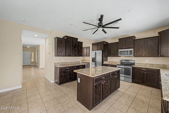 24772 W WEDGEWOOD Avenue, Buckeye, AZ 85326
