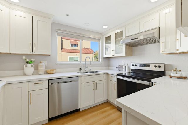 219 Commons Lane, Foster City, CA 94404