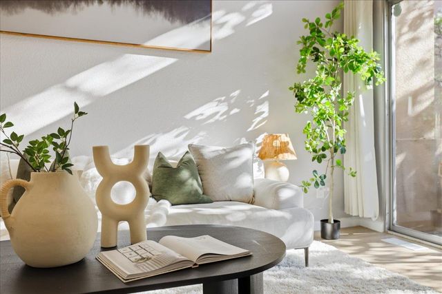 219 Commons Lane, Foster City, CA 94404