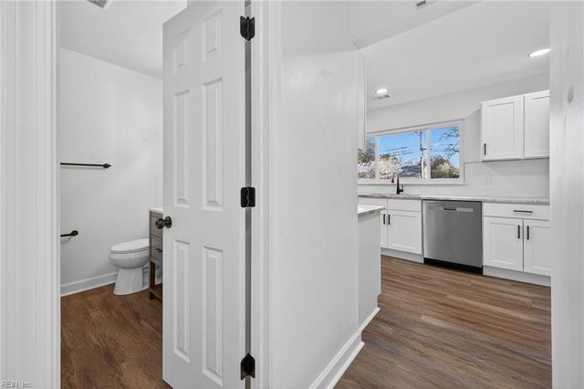 1517 Janke RD, Virginia Beach, VA 23455