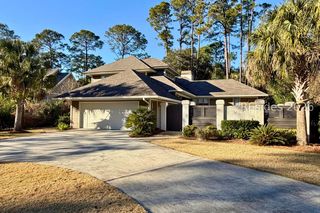 20 Strawberry Hill Rd, Hilton Head Island, SC 29928
