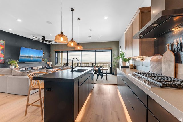 760 S MILLER AVE, North Salt Lake, UT 84054