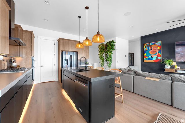 760 S MILLER AVE, North Salt Lake, UT 84054