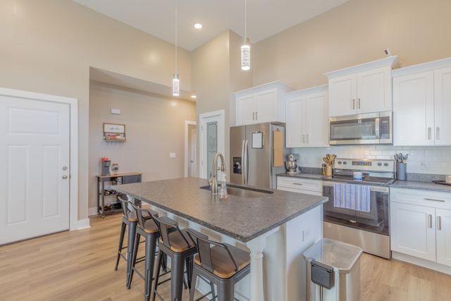 176 Rock Bridge Drive, Ringgold, GA 30736