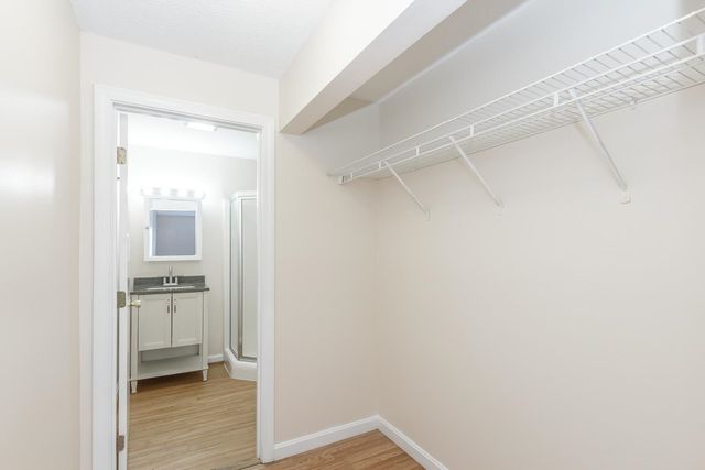 37 Alice Dr Apt 75, Concord, NH 03303