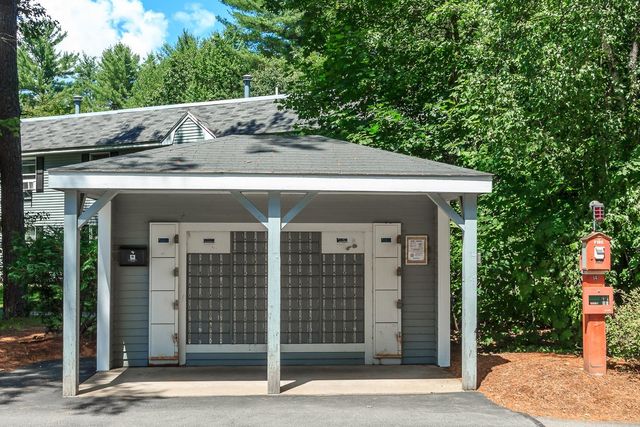 37 Alice Dr Apt 75, Concord, NH 03303