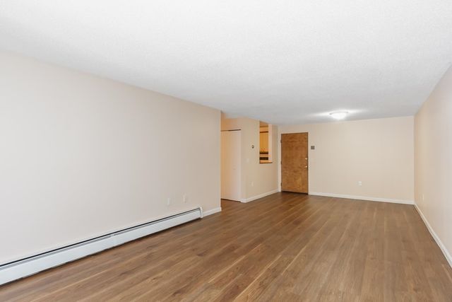 37 Alice Dr Apt 75, Concord, NH 03303