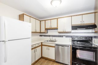 37 Alice Dr Apt 75, Concord, NH 03303